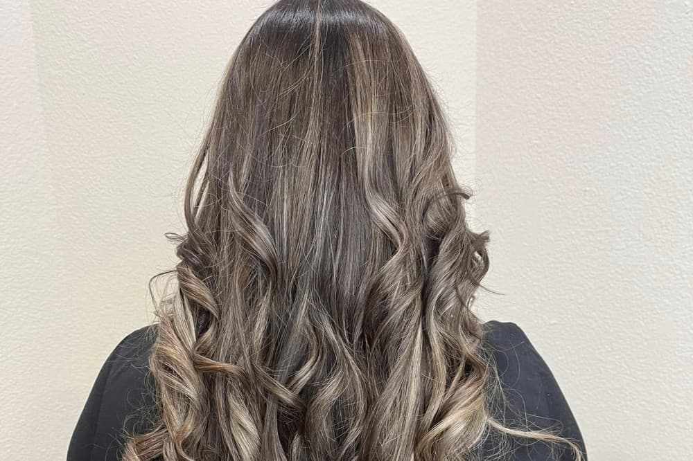 Elle's Unique Touch hair salon relocates to Kemah