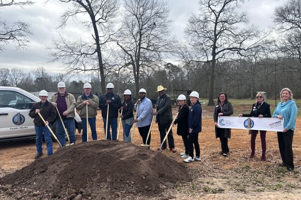 Willis holds groundbreaking ceremony for new public works, animal control building
