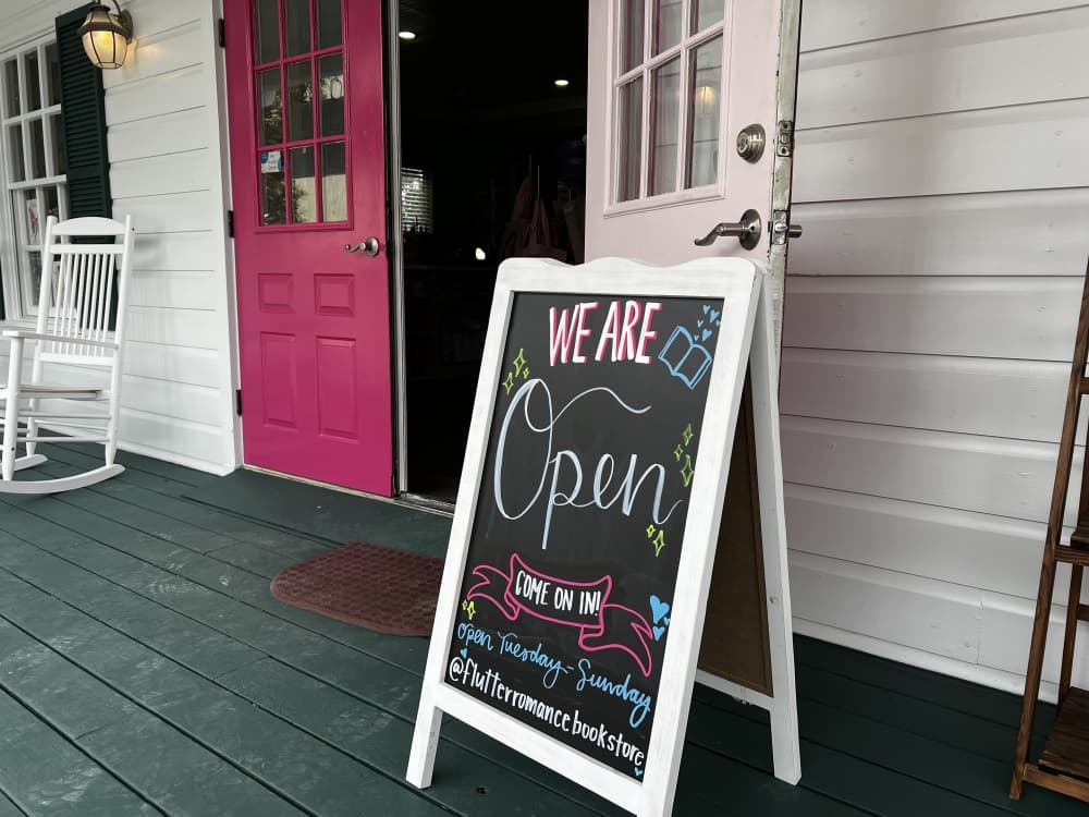 Flutter Romance Bookstore opening sign