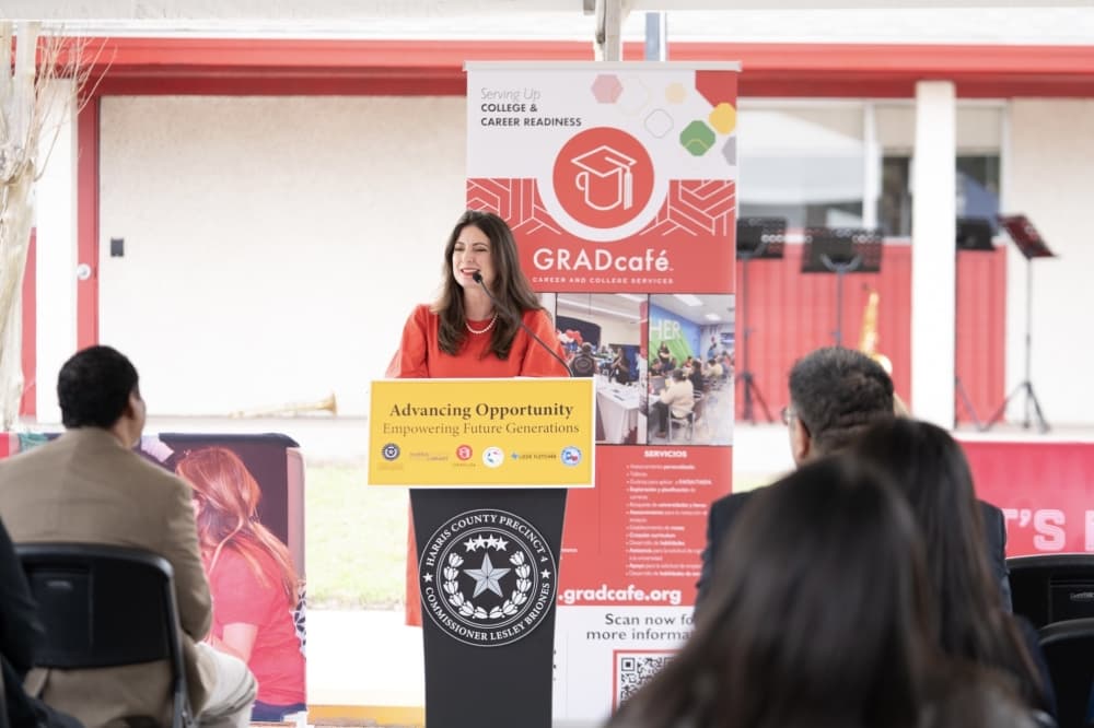 GRADcafé in Gulfton now offering free educational resources for high school graduates