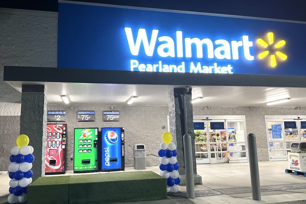 Walmart Neighborhood Market Pearland celebrates 10 years