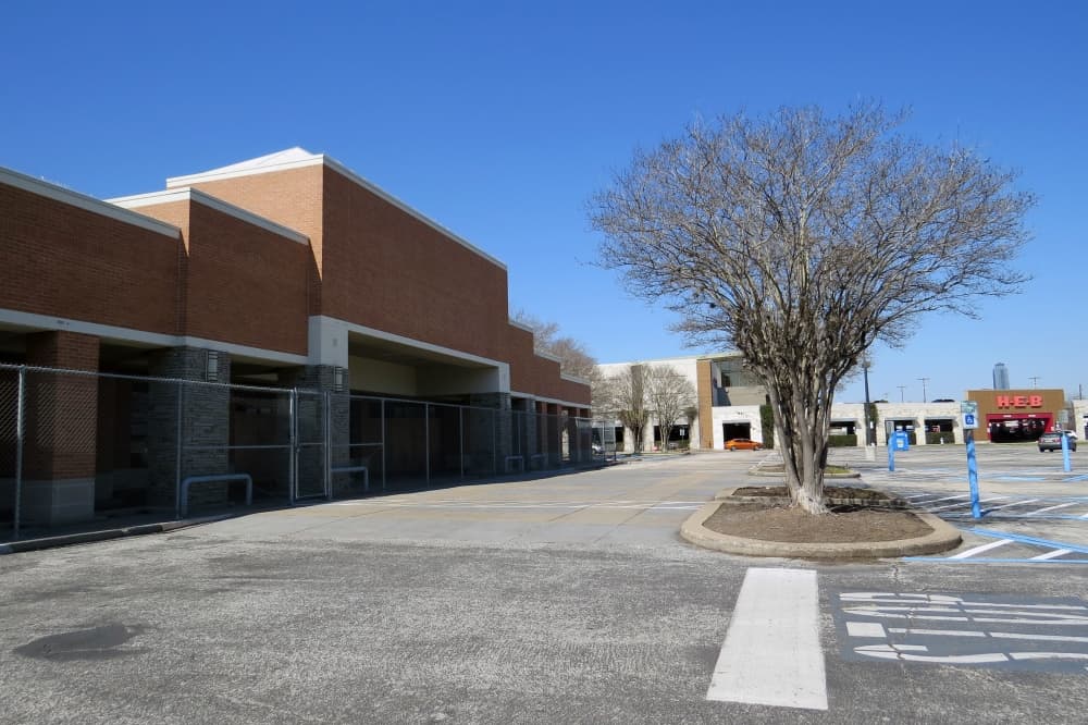 Bellaire officials looking to amend zoning district to create "small-town feel" in downtown area
