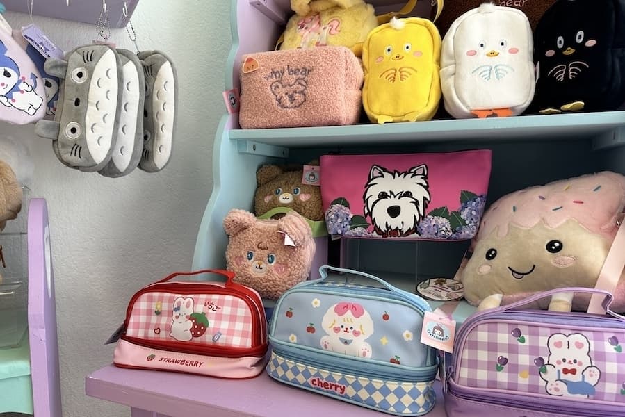 Craftpudding sells handcrafted bags. (Thalia Guzman/Community Impact)