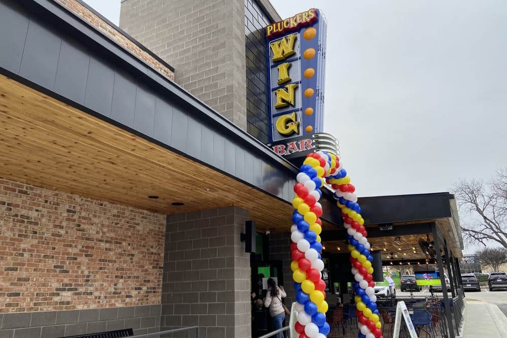 Pluckers Wing Bar now open at Southpark Meadows