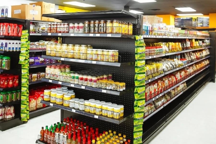 Spice and Slice Halal Market brings butcher, restaurant, market to Northeast Fort Worth