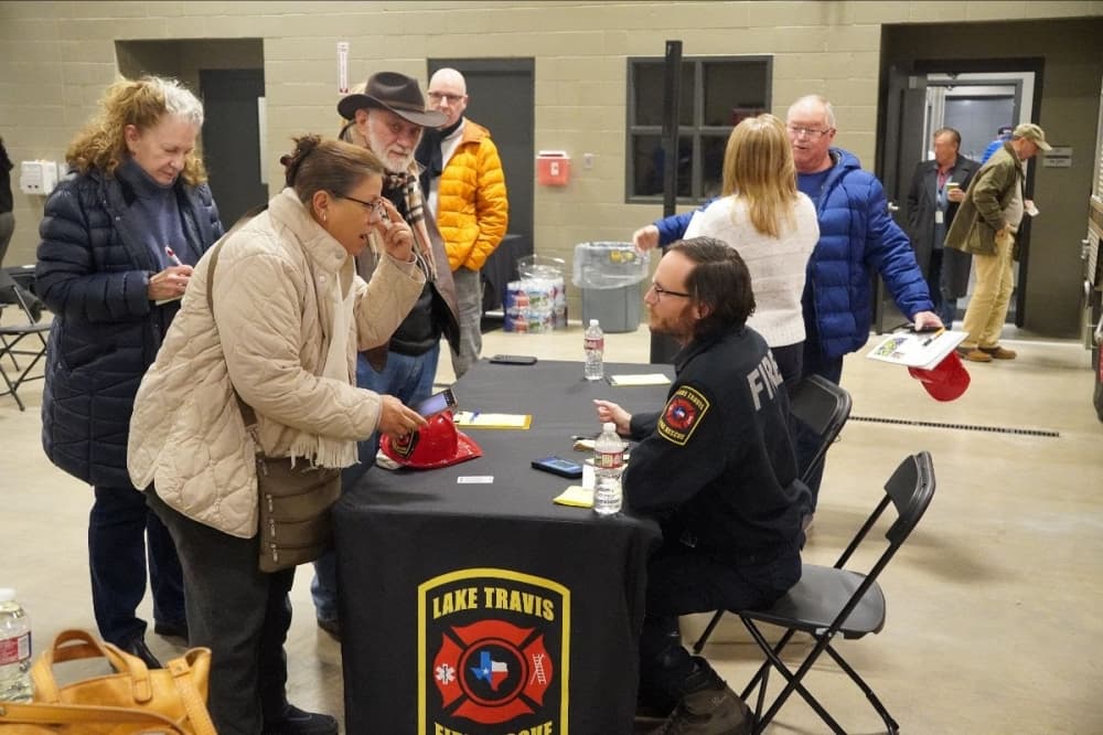 Lake Travis Fire Rescue addresses local wildfire risk during town hall event