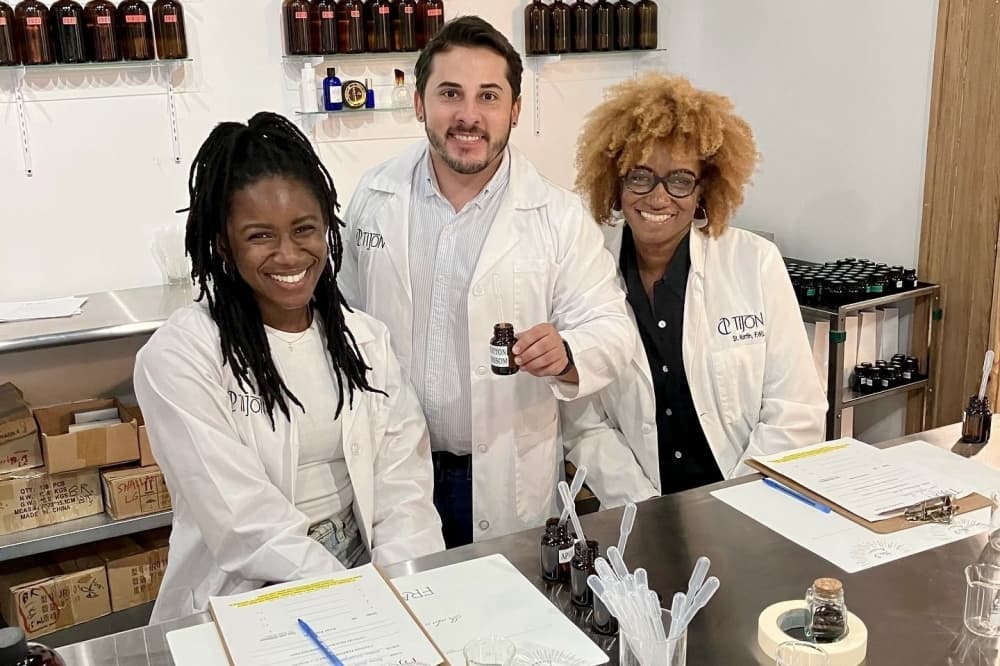 Tijon Parfumerie opens interactive perfume-making class in the Heights