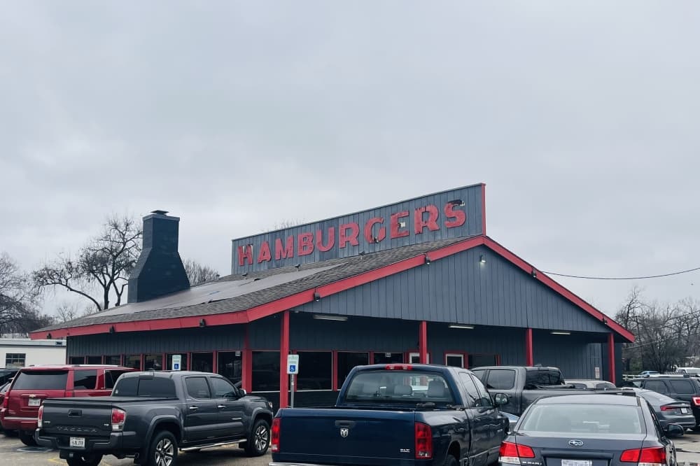 Dan’s Hamburgers to temporarily close Airport Boulevard location for $1.2M renovation