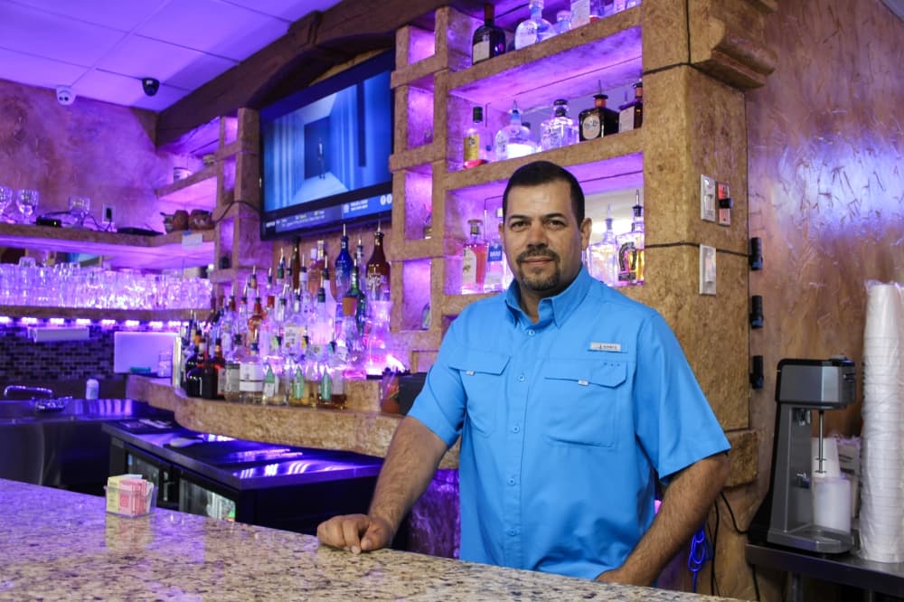 Mariachis de Jalisco plants generational roots with family restaurant