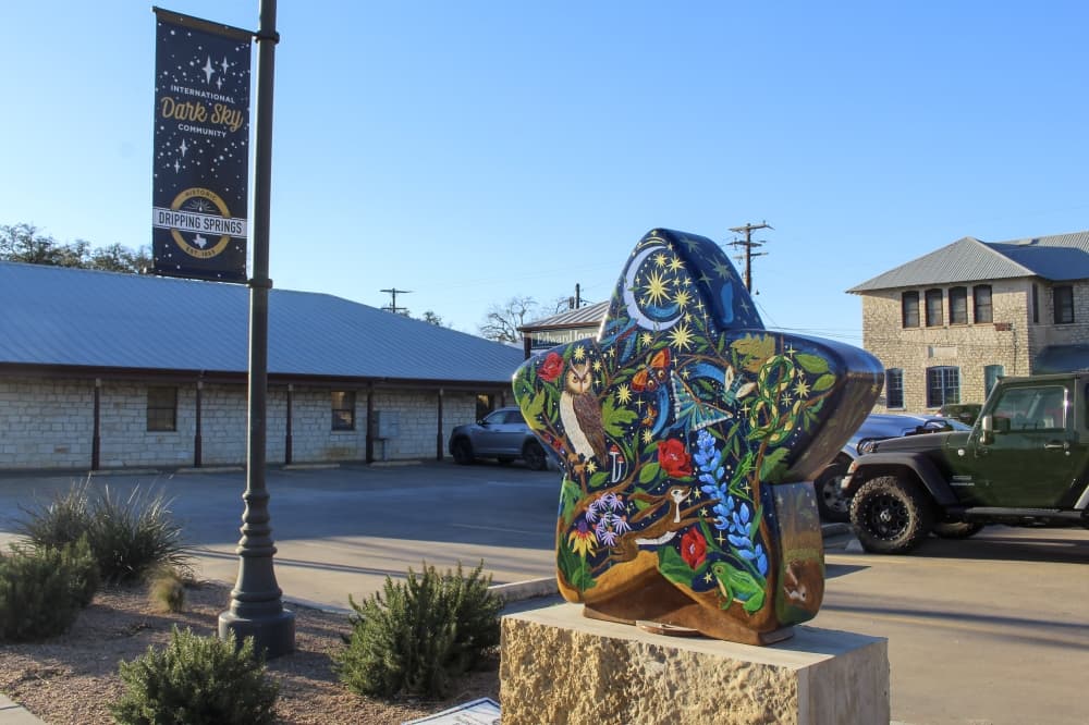Deep in the heart of Dripping Springs, star sculptures shine big and bright