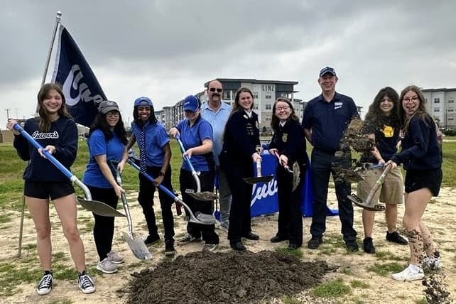 Culver’s holds groundbreaking for Katy location