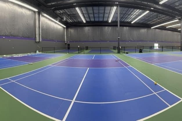 11 indoor courts open in Katy for pickleball, badminton