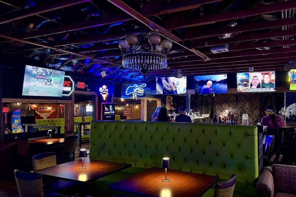 Lucy Blues sports bar now open in Conroe