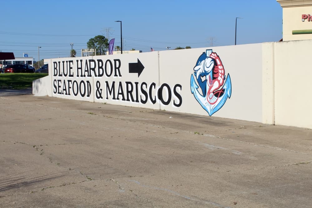 Blue Harbor Seafood & Mariscos is open Sun.-Thu. from 10:30 a.m.-9 p.m. and Fri.-Sat. from 10:30 a.m.-10 p.m. (Jovanna Aguilar/Community Impact)