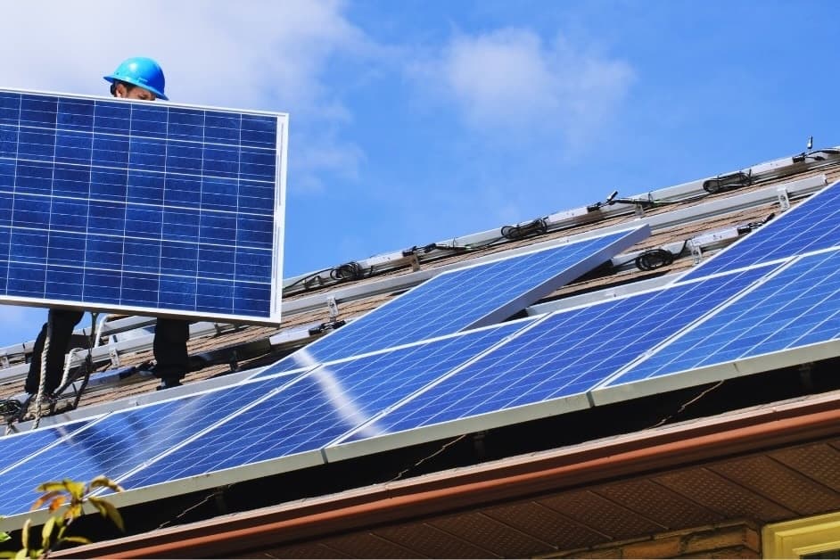 Harris County approves San Antonio’s $24M federally-funded solar initiative, advances statewide program