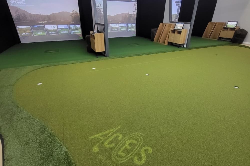 Aces Indoor Golf Club brings high-definition golf simulators to Roanoke