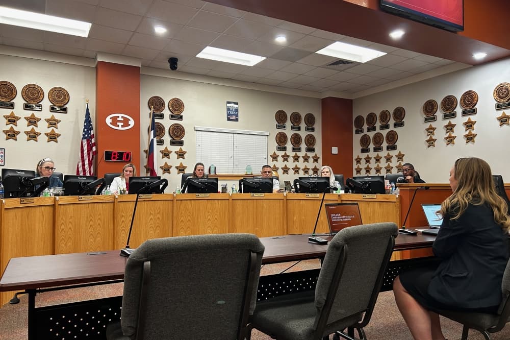 Hutto ISD approves learning materials for 2025-26 school year