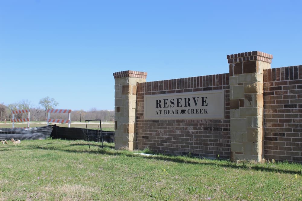 Grapevine council grants design overlay extension to townhouse development