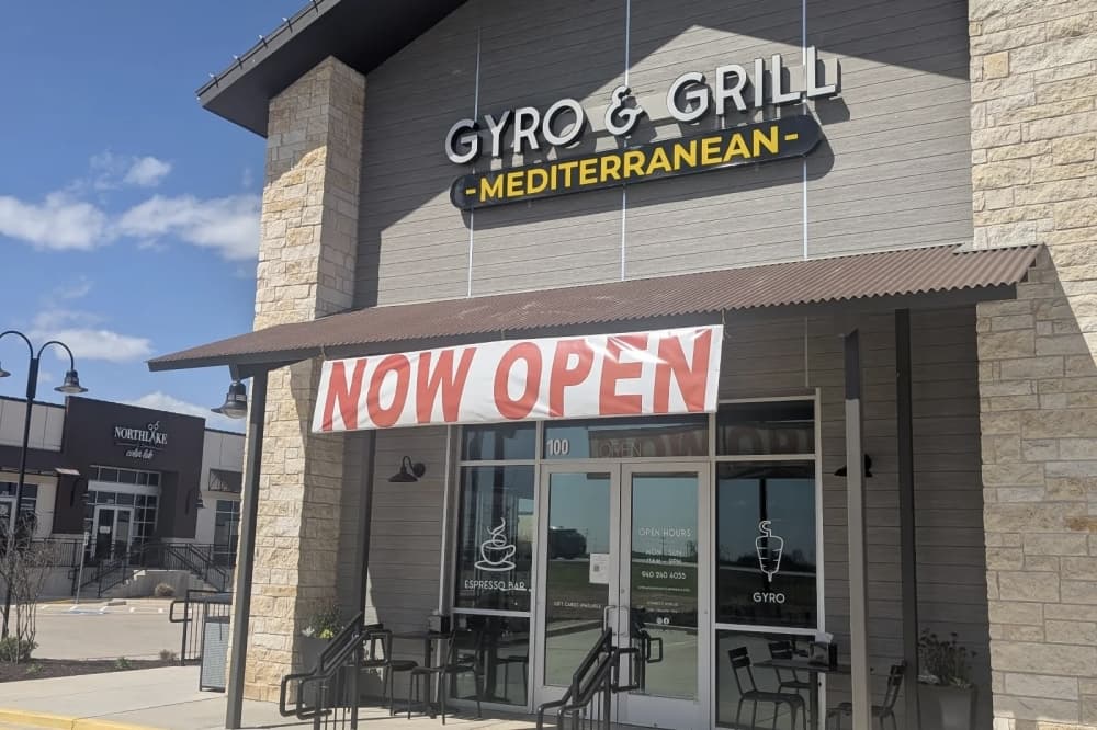 Gyro & Grill Mediterranean serves up falafels and more in Northlake