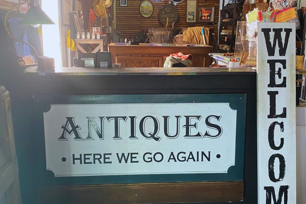 Vintage shop Here We Go Again moves to Bastrop