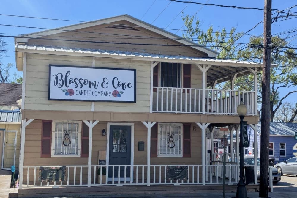 Blossom & Cove Candle Company to open storefront in Old Town Spring