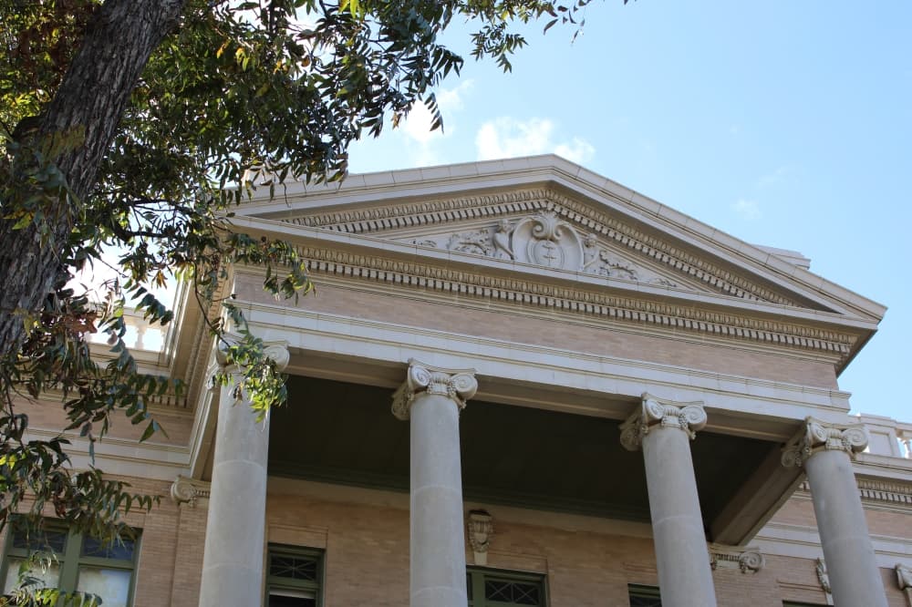 WilCo commissioners select 4 county judge candidates