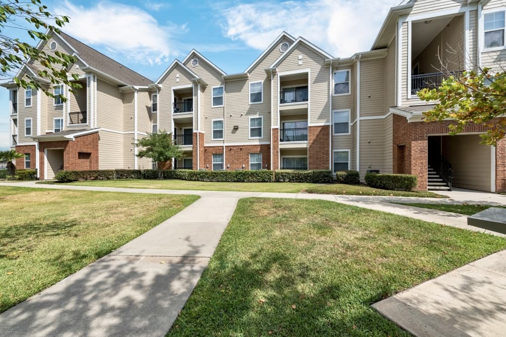 Fogelman Properties acquires 258-unit apartment community in Humble
