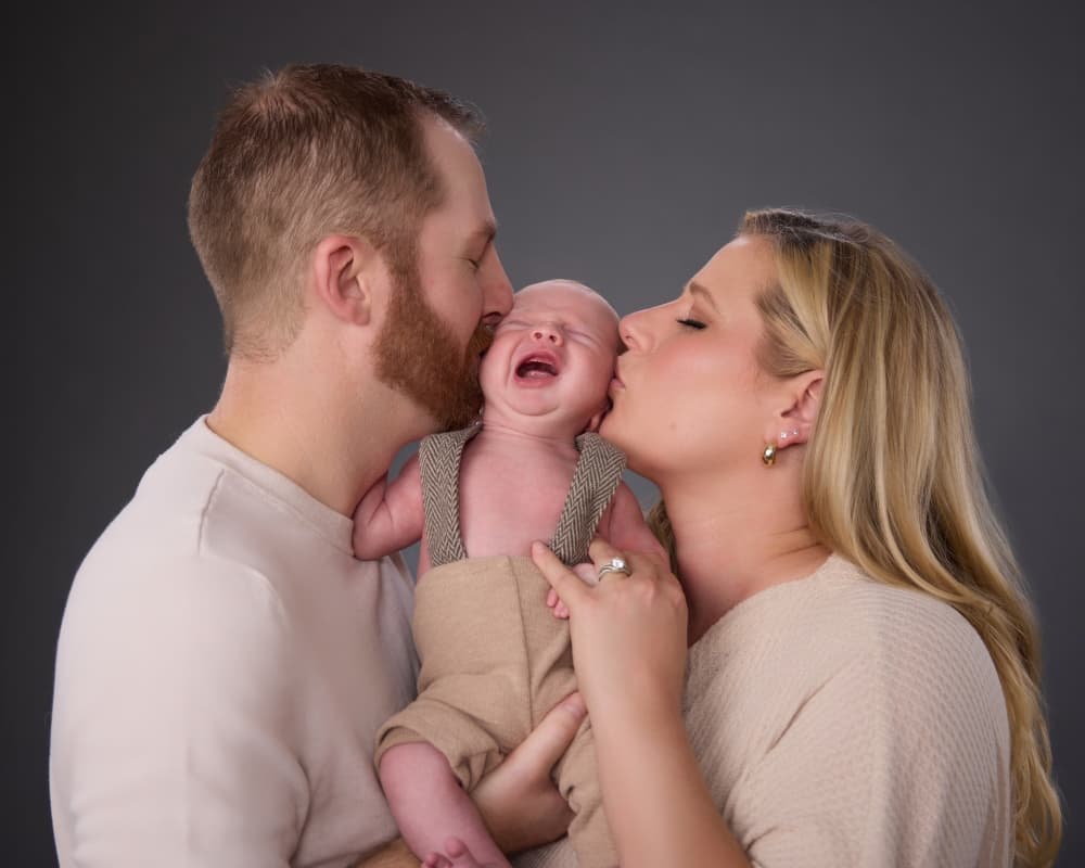 Learn how Scott Peek Photography creates connections, goes beyond traditional family portraits