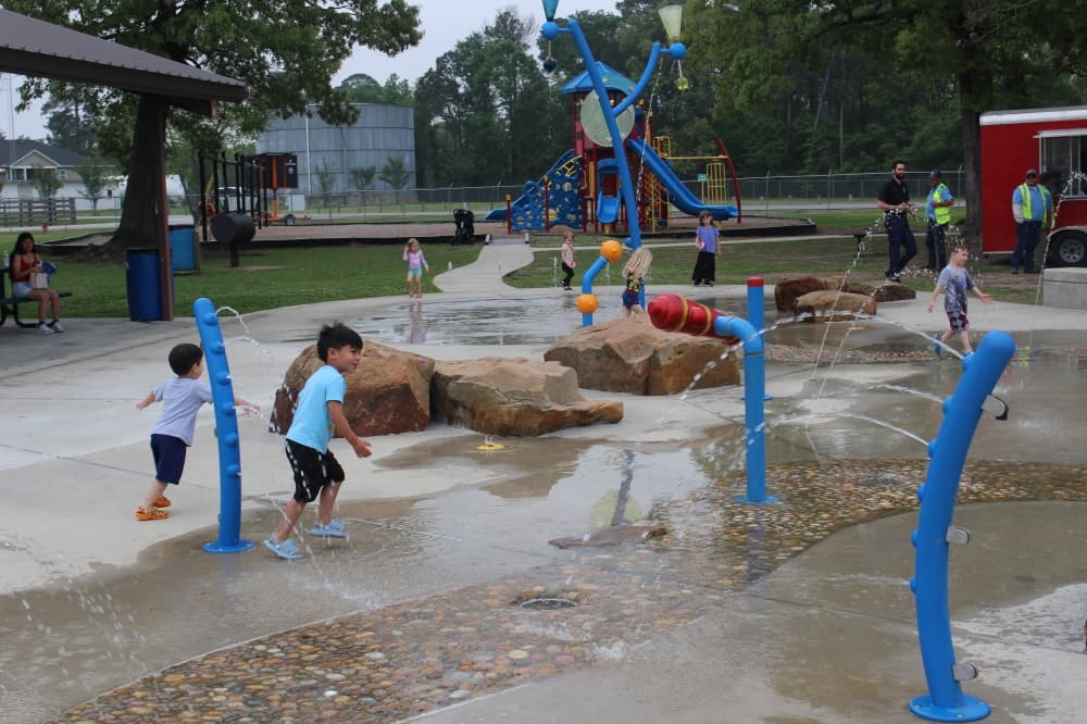 Bull Sallas Park splash pad reopens in New Caney