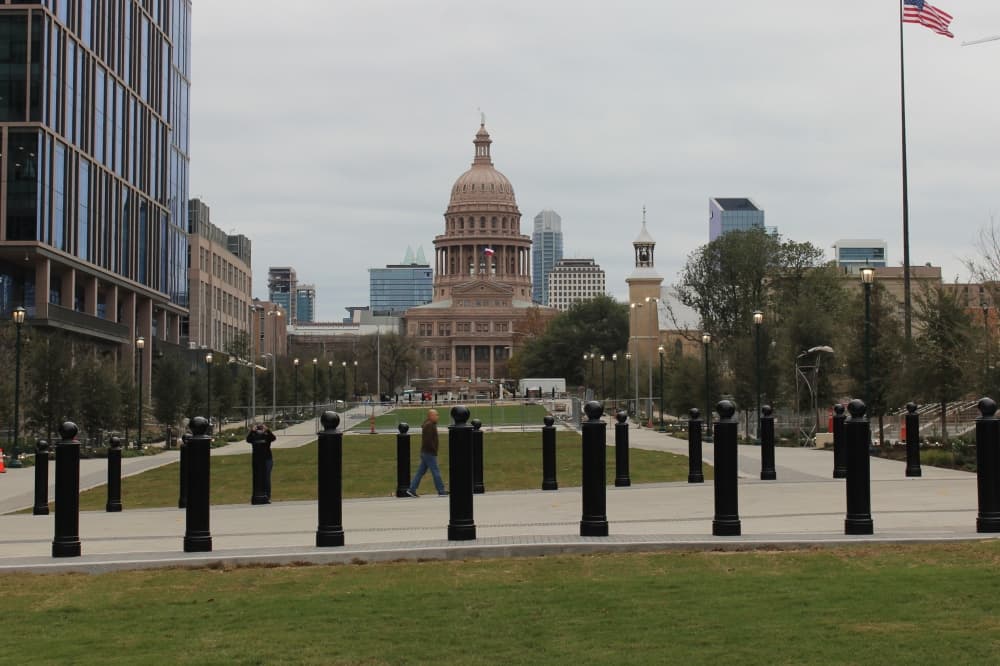 Crypto reserve, school meals, Congress Ave. takeover: 10 updates from Central Texas lawmakers