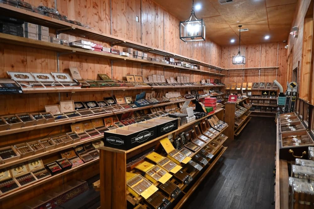 Prestigio Cigar Lounge celebrates grand opening in Atascocita
