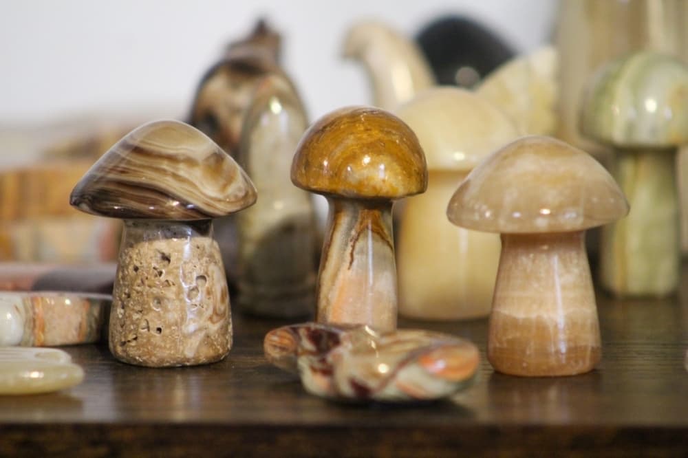 New Braunfels Candle and Crystal Co. sells Onyx figurines ($15). (Amira Van Leeuwen/Community Impact)