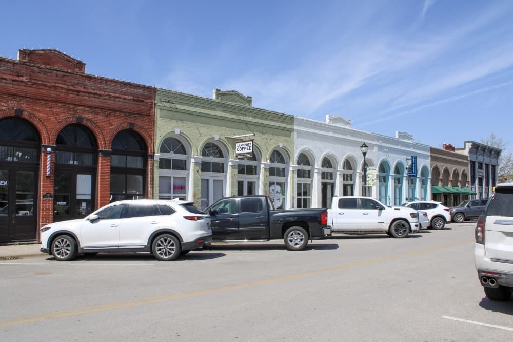 Hutto explores solutions to Old Town streets, parking