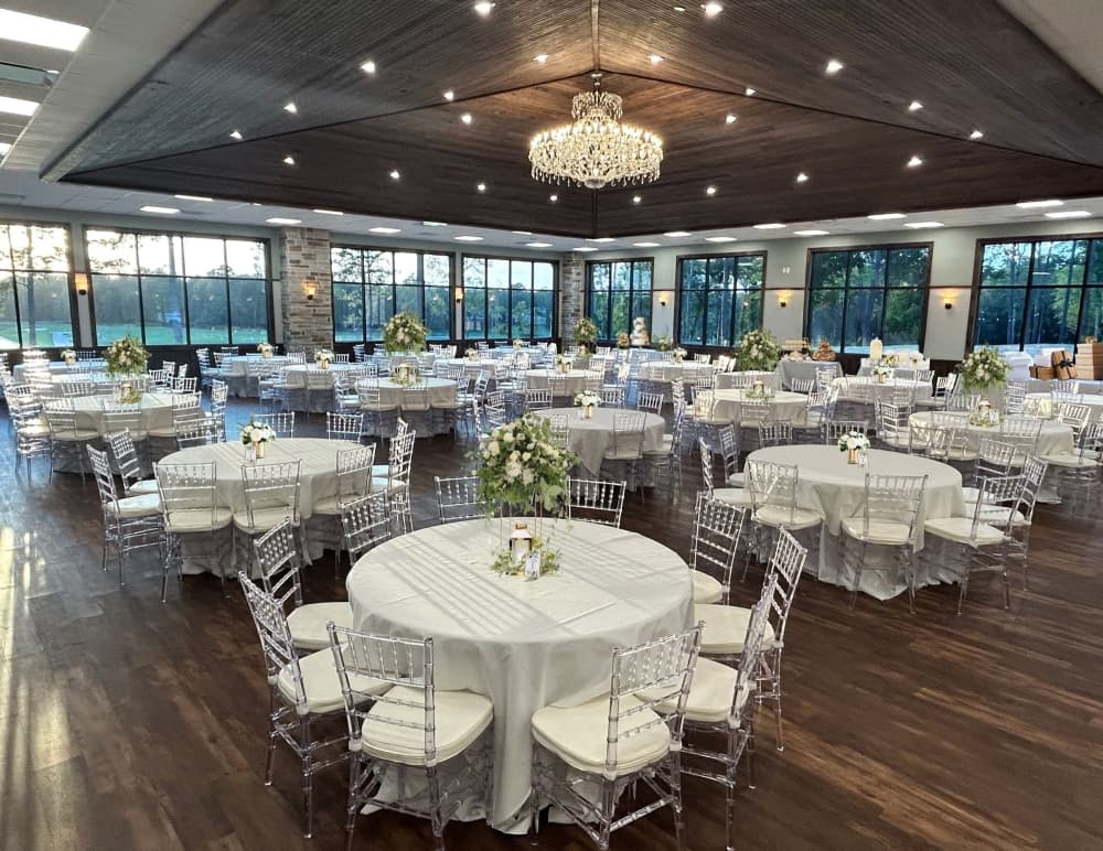 The Highland Pines clubhouse features a ballroom, which can accommodate up to 300 guests. (Courtesy Highland Pines Golf Club) 