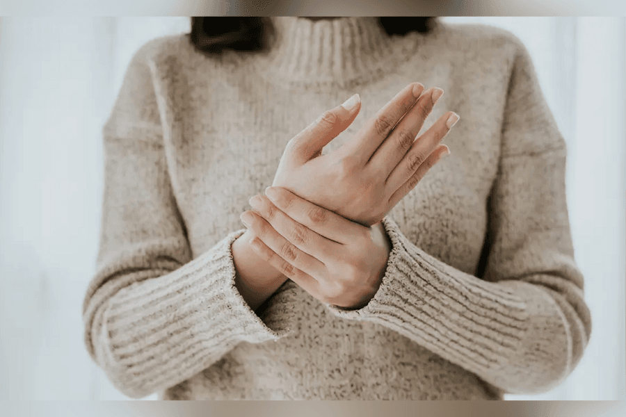 Discover how Dr. Qin can help restore function, decrease pain in the hands, wrist at UTMB Health