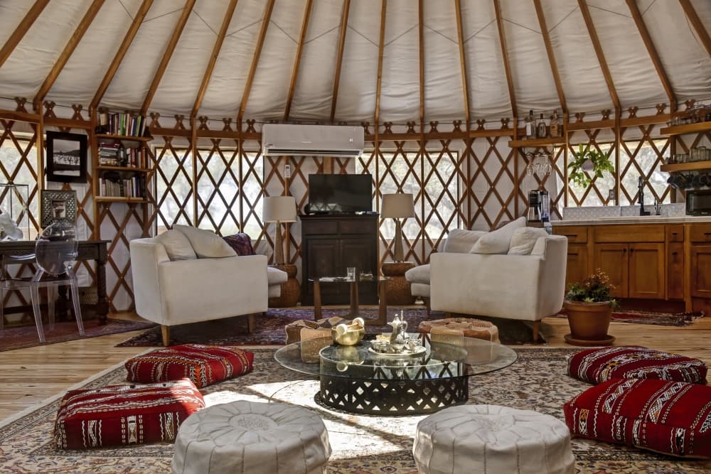 Discover Austin’s best homes with The Grossman & Jones Group’s expert touch