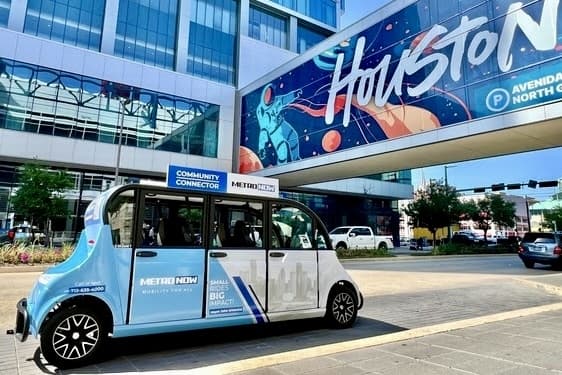 METRO expands micro-transit services to the Heights
