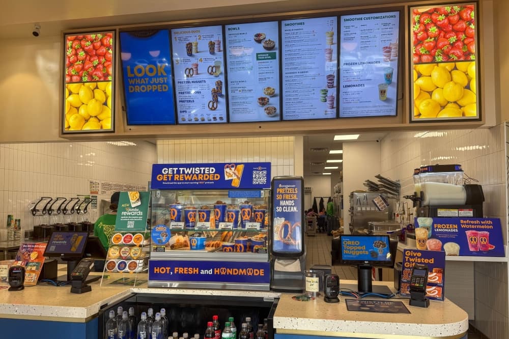 Jamba Juice + Auntie Anne’s now serving treats on Parmer Lane