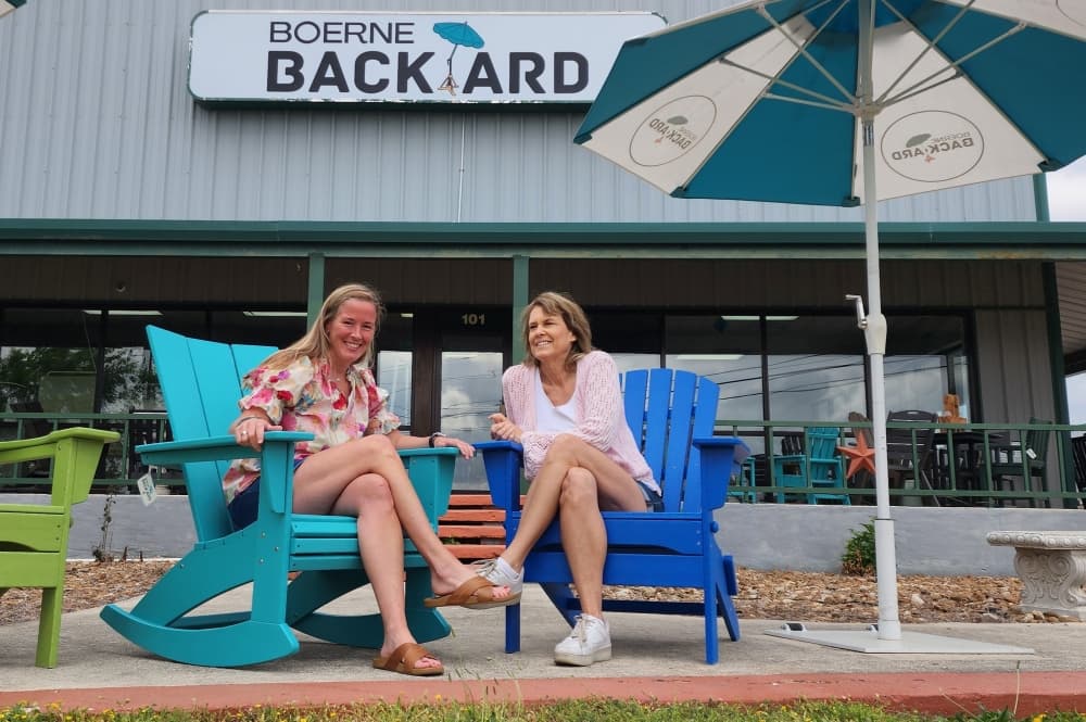 Woman, Veteran-Owned Boerne Backyard personalizes outdoor furniture, kitchen shopping