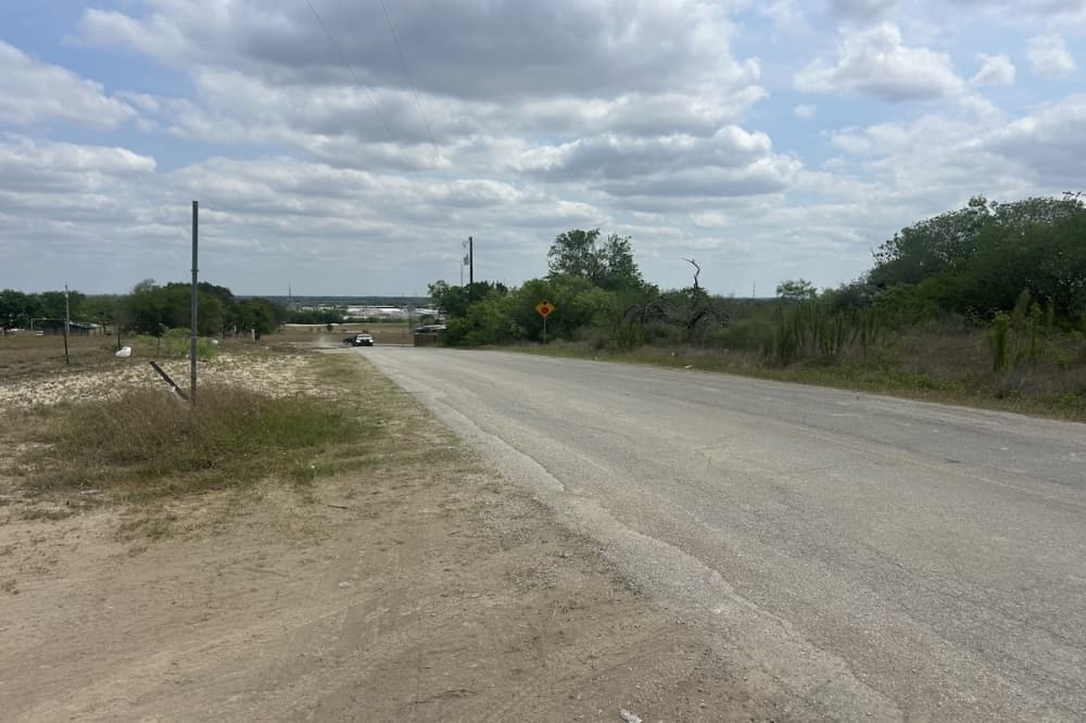 A picture of Brite Road in Cibolo, Texas is shown.