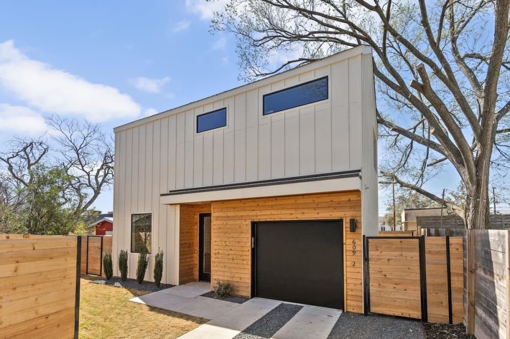 Median price for Central Austin homes saw slight increase year over year