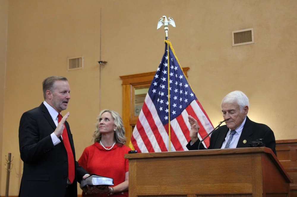 Steven Snell inducted as Williamson County’s 32nd judge, announces plans to run in 2026