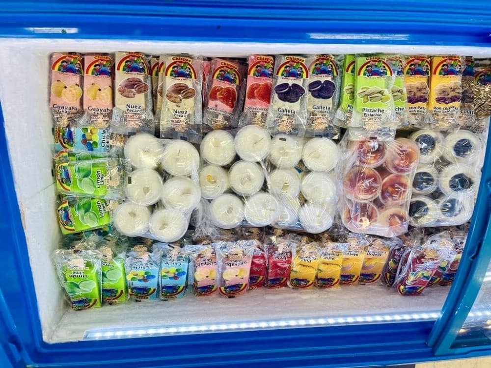Chispas Paletas y Nieves coming soon to Stuebner Airline Road