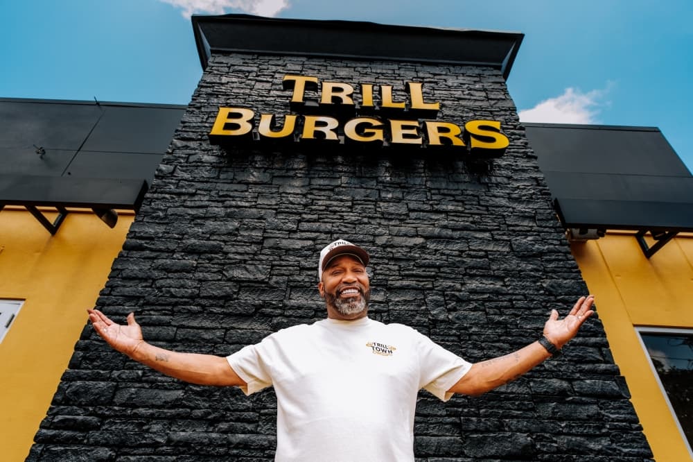 Bun B brings new Trill Burgers location to Spring