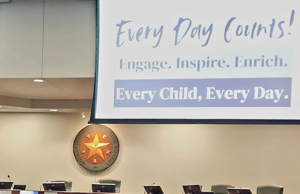 Boerne ISD implements cell phone ban following state requirement