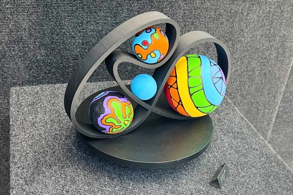 egg art work