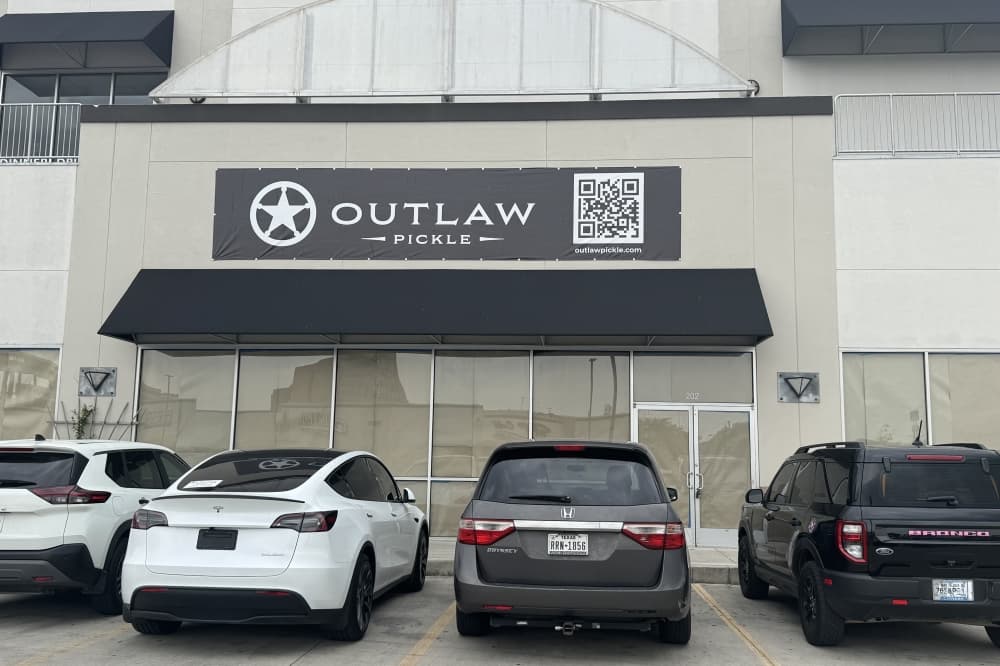 New indoor Pickleball venue opening in Cinema Park North