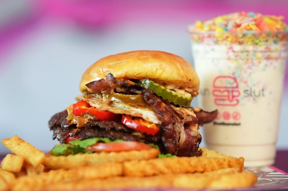 Smashburger concept BunSlut premiers in Katy with new owner