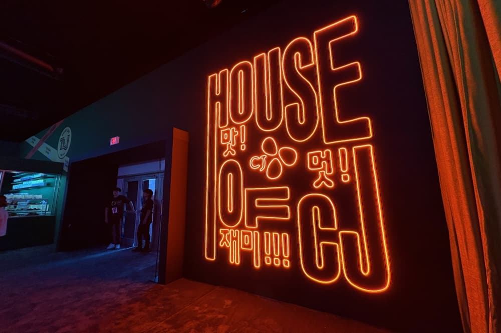 Image of House of CJ sign