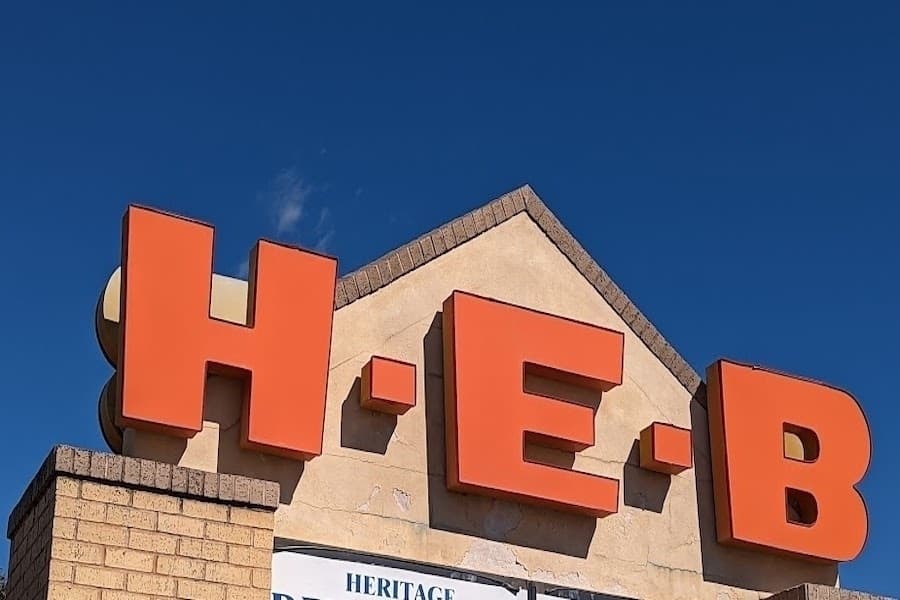 Improved gas station kiosk coming soon to H-E-B Bee Cave